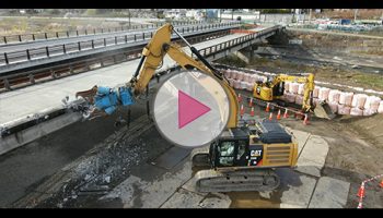 (一)休息山梨線 清水橋旧橋撤去工事(一部債務) 施工状況 (弊社一次下請工事)
